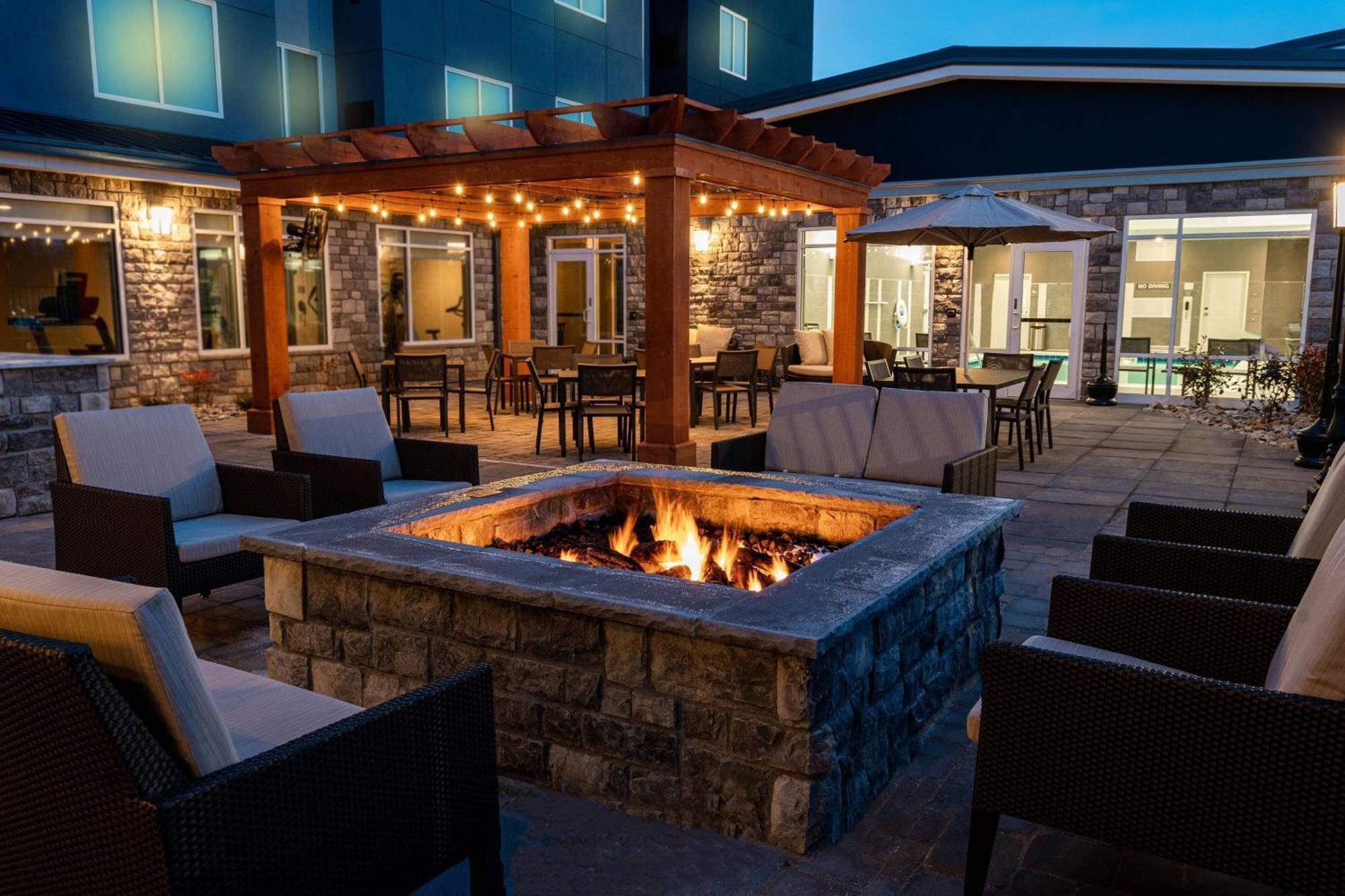Residence Inn By Marriott Louisville Old Henry Экстерьер фото
